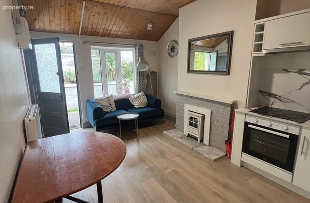 Millmount Grove, Dublin 14, Windy Arbour, Dublin 14 - Click to view photos