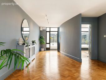 Penthouse, 33 The Warehouse, Clanbrassil Terrace, Dublin 8, Dublin 8 - Image 2