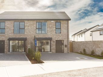 4 Bedroom House, Raynoldstown Village, Dundalk, Co. Louth