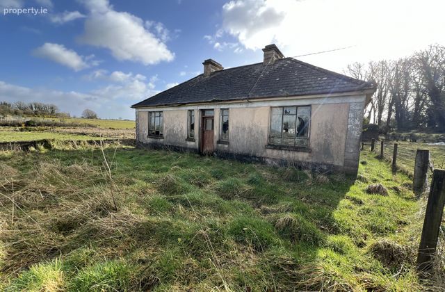 Main Street, Williamstown, Co. Galway - Click to view photos