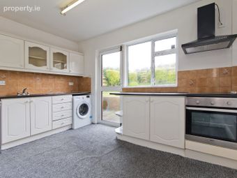 1 Monaloe Court, Deansgrange, Blackrock, Cabinteely, Dublin 18 - Image 4