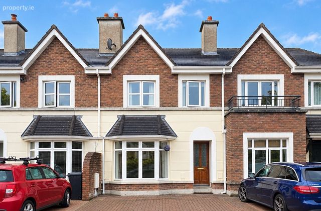 26 Ros Caoin, Roscam, Co. Galway - Click to view photos