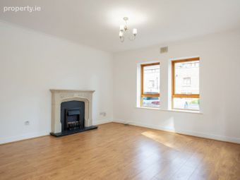 Apartment 32, Block B, Altamont Hall, Dundrum, Dublin 14 - Image 4