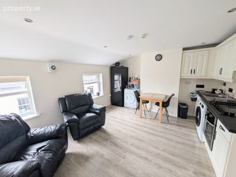 Apartment 6, 6 Mcdonagh Street, Nenagh, Co Tipperary, Nenagh, Co. Tipperary - Image 4