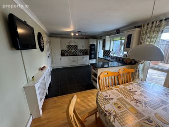 64 Hazelwood, Loughrea, Loughrea, Co. Galway - Image 4