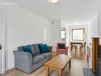 12 The Courtyard, Pleasants Street, South Circular Road, Dublin 8, Dublin 8 - Image 2
