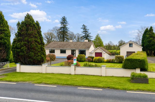 Mostrim Road, Ballymahon, Ballymahon, Co. Longford - Click to view photos