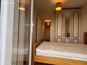 Top Floor Apt. Rathmines Town Centre With Car Parking, Rathmines, Dublin 6 - Image 4