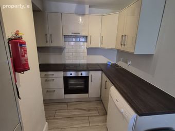 Apartment 27, Block B, South Terrace Court, Cork City Centre, Co. Cork - Image 3