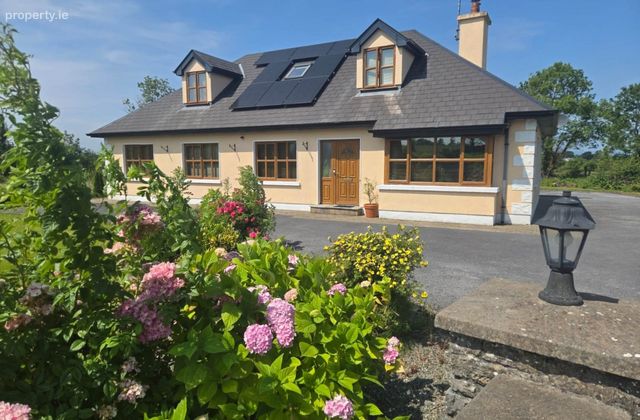 Lecarrowkilleen, The Neale, Ballinrobe, Co. Mayo, Ballinrobe, Co. Mayo - Click to view photos