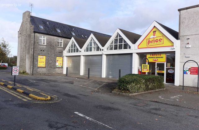 Sarsfield Road, Ballinasloe, Co. Galway, Ballinasloe, Co. Galway - Click to view photos