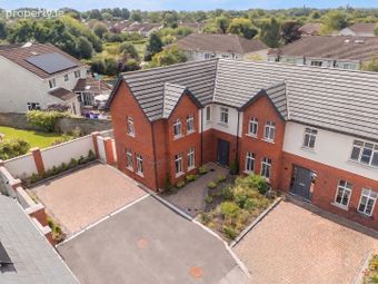 32 The Mews, Baker Hall, Navan, Co. Meath