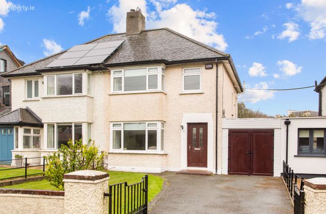 18 Trimleston Avenue, Booterstown, Blackrock, Co. Dublin - Click to view photos