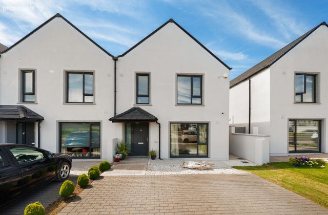 24 Dromdiah Park, Killeagh, Co. Cork, Killeagh, Co. Cork - Click to view photos