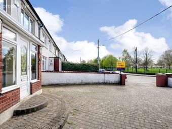 17 Deanstown Park, Finglas, Dublin 11, Finglas, Dublin 11 - Image 2