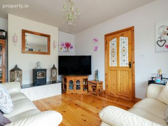 Gloves, Athenry, Co. Galway, Athenry, Co. Galway - Image 3