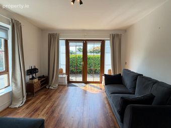 Apartment 2, Sycamore House, Shankill, Dublin 18 - Image 4