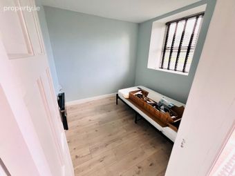4 Sean Allen Terrace, Cashel Road, Tipperary Town, Co. Tipperary - Image 3