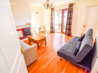 35 White Oaks, Roebuck Road, Goatstown, Dublin 14 - Image 4
