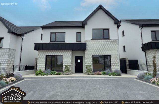 4 Tara, Kinsale, Co. Cork - Click to view photos