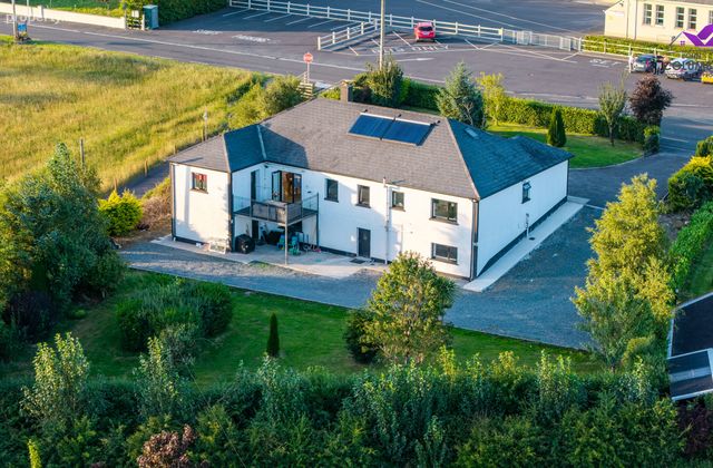 Aoibhneas, Gaigue, Ballinamuck, Co. Longford - Click to view photos