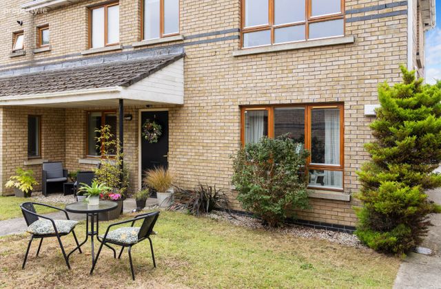 1 Holywell Avenue, Sea Road, Kilcoole, Co Wicklow, Kilcoole, Co. Wicklow - Click to view photos