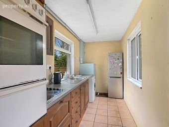 72 Dalysfort Road, Salthill, Co. Galway - Image 4