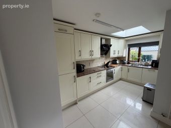 10 The Willows, Oldgrange Wood, Monasterevin, Co. Kildare - Image 5