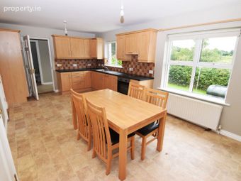 40 Lawnsdale, Navenny, Ballybofey, Ballybofey, Co. Donegal - Image 4