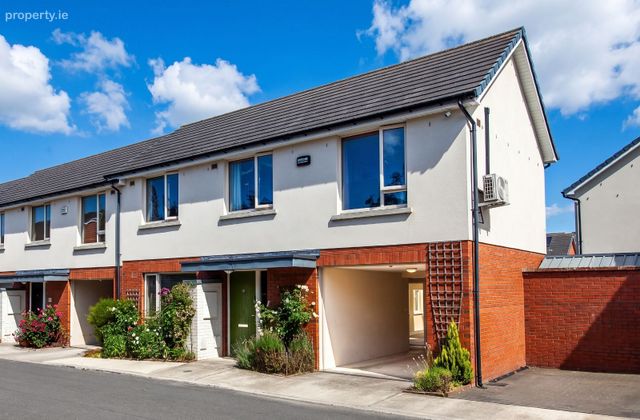 12 Stratton Drive, Adamstown, Lucan, Co. Dublin - Click to view photos