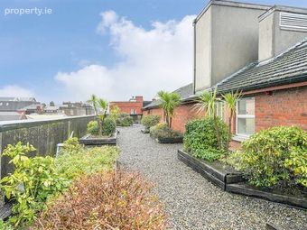 Apartment 24, Grafton Hall, Dublin 2 - Image 2