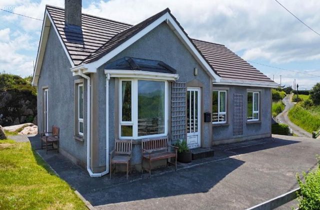 Keadue, Burtonport, Co. Donegal, Burtonport, Co. Donegal - Click to view photos