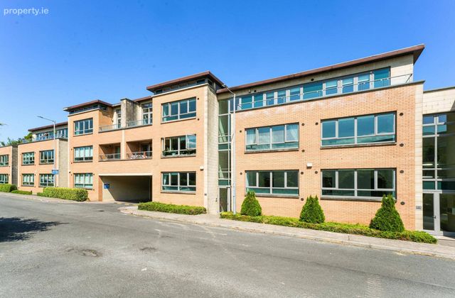10 Garrison Mews, Cabinteely, Dublin 18, Cabinteely, Dublin 18 - Click to view photos