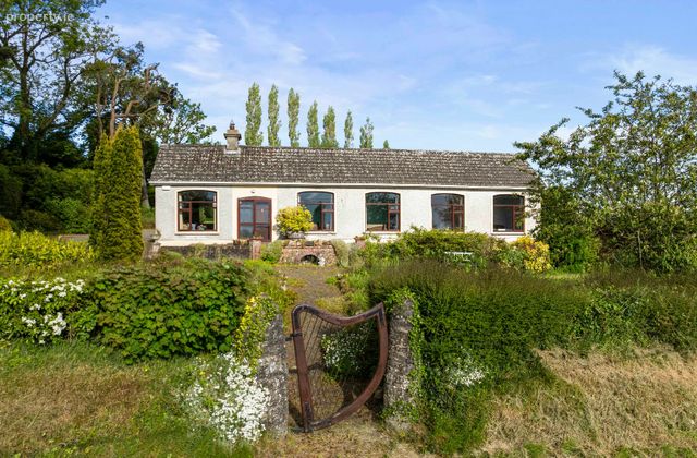Ringlestown, Kilmessan, Dunsany, Co. Meath - Click to view photos