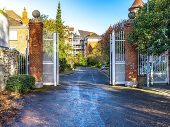 1 Bed Ground Floor The Sweepstakes, Ballsbridge Park, Sandymount, Dublin 4
