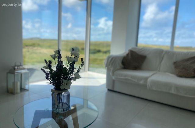 Derrybeg, Gweedore, Co. Donegal, Bunbeg, Co. Donegal - Click to view photos