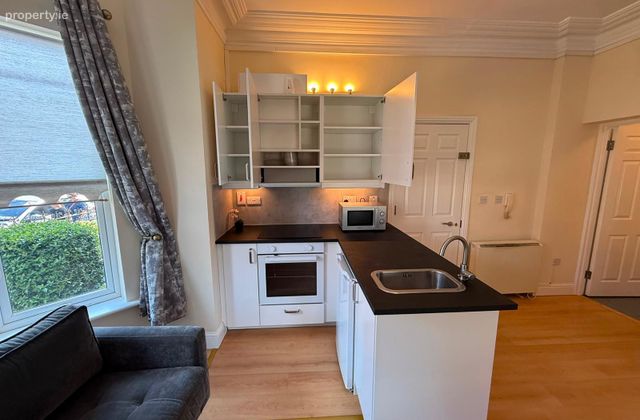 Ashfield Park, Terenure, Dublin 6 - Click to view photos