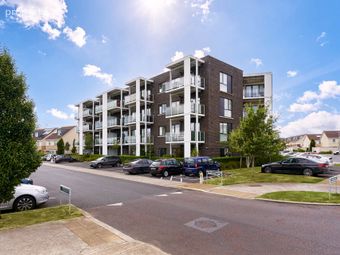 29 Orchard Hall, Diswellstown Avenue, Castleknock, Dublin 15, Co. Dublin, Castleknock, Dublin 15 - Image 2