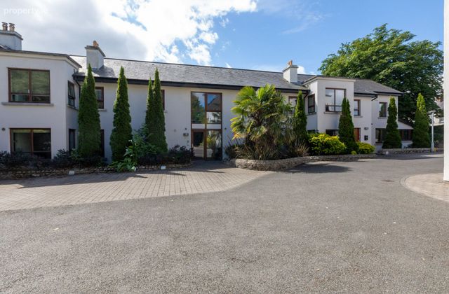 2 Aubreyville, Shankill, Dublin 18 - Click to view photos