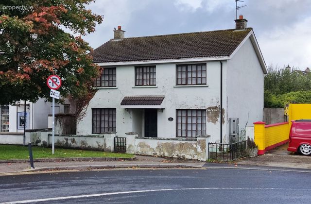 Bridge View, Bridge Street, Lifford, Co. Donegal - Click to view photos