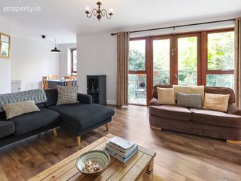 2 Rosehaven, Castleknock, Dublin 15, Castleknock, Dublin 15 - Image 3