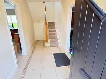 8 Lough Owel Village, Mullingar, Co. Westmeath - Image 2
