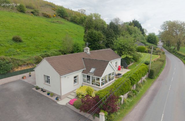Caum, Carrigadrohid, Macroom, Co. Cork, Lissarda, Co. Cork - Click to view photos