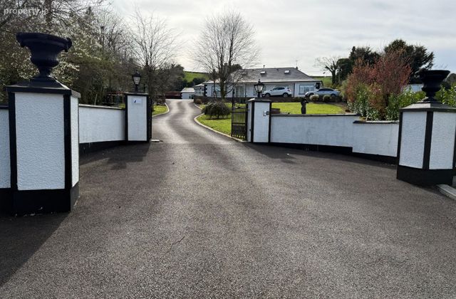 Drumgristin, Castleblayney, Castleblayney, Co. Monaghan - Click to view photos