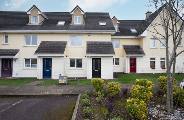 8 Manor Grove, Grange Manor, Killumney, Co. Cork - Click to view photos