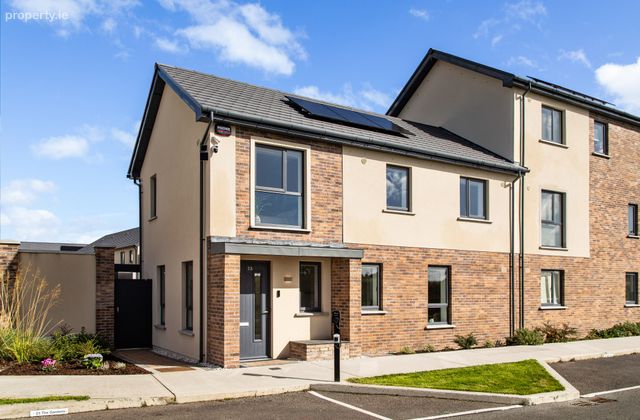 23 The Gardens, Kilmartin Grove, Hollystown, Dublin 15, Hollystown, Dublin 15 - Click to view photos