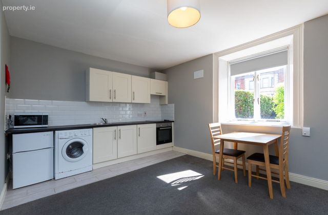 Flat 1, 95 North Circular Road, North Circular Road, Dublin 7 - Click to view photos