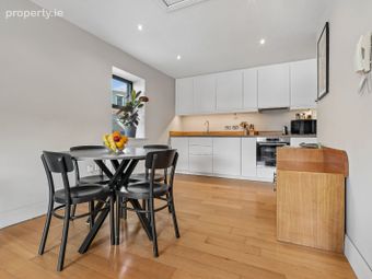 Apartment 9, 39 Dorset Street Upper, Dublin 1 - Image 4