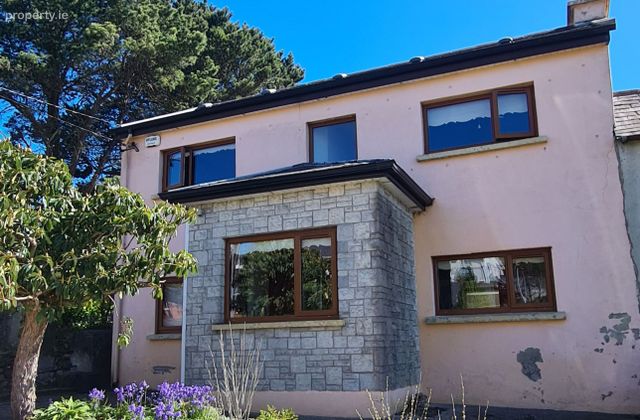 Lackenroe, Glounthaune, Co. Cork - Click to view photos