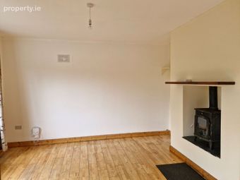 8 Beechwood Park, Tinahely, Co. Wicklow - Image 5